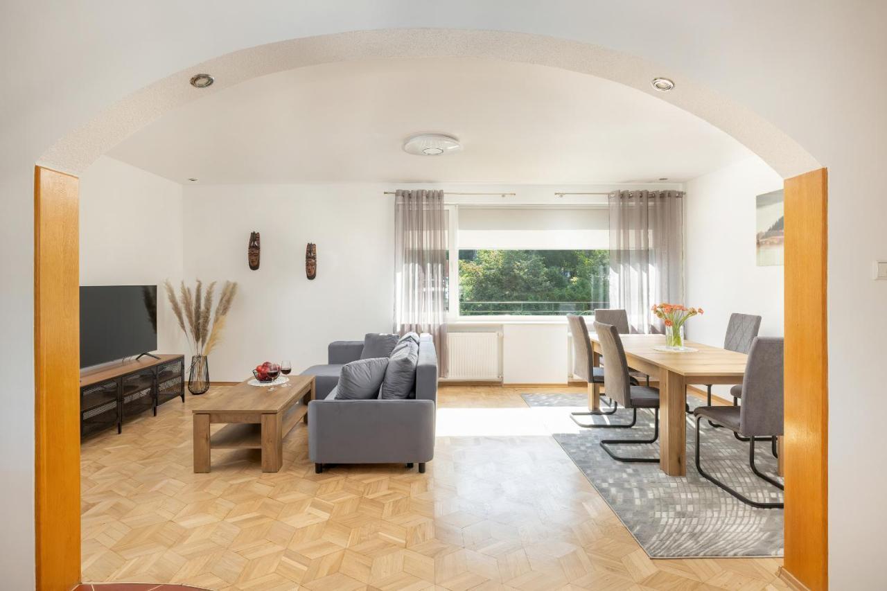 Bright & Spacious Family Apartment In Miedzyzdroje With Parking And 3 Balconies By Noclegi Renters Buitenkant foto