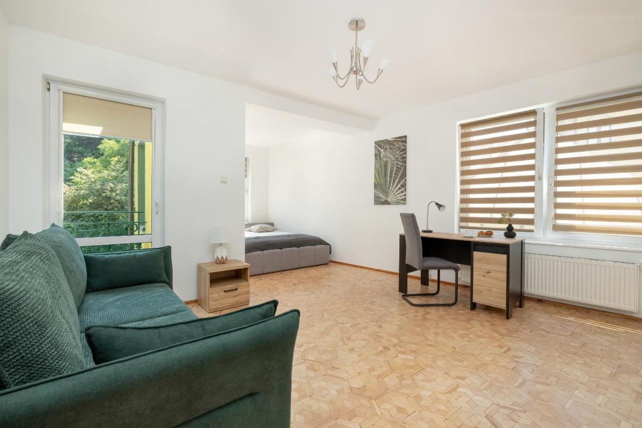 Bright & Spacious Family Apartment In Miedzyzdroje With Parking And 3 Balconies By Noclegi Renters Buitenkant foto