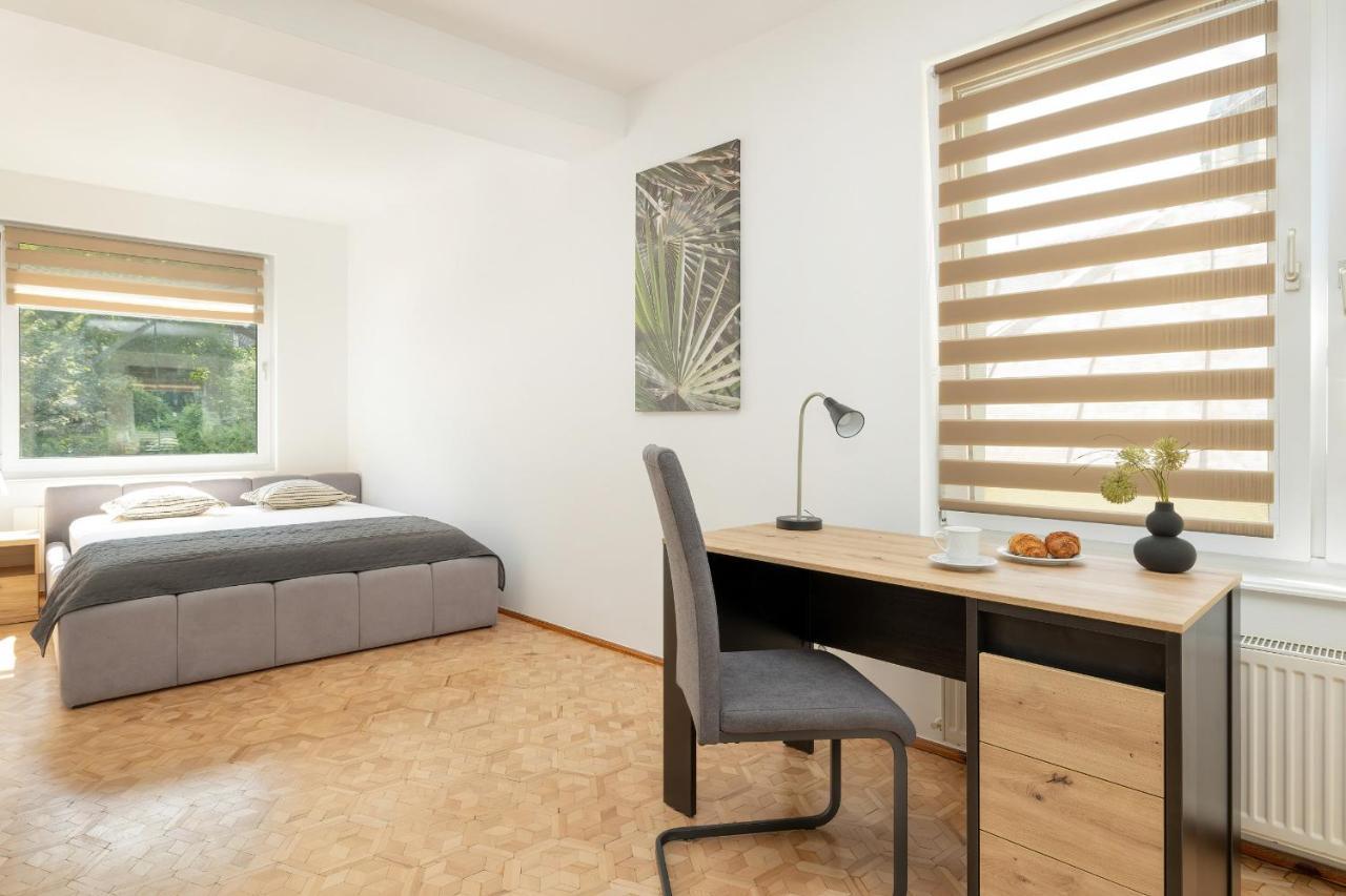Bright & Spacious Family Apartment In Miedzyzdroje With Parking And 3 Balconies By Noclegi Renters Buitenkant foto